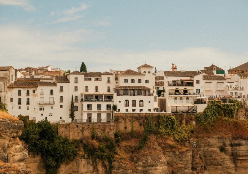 Vista de Antequera con su Alcazaba sobre la roca